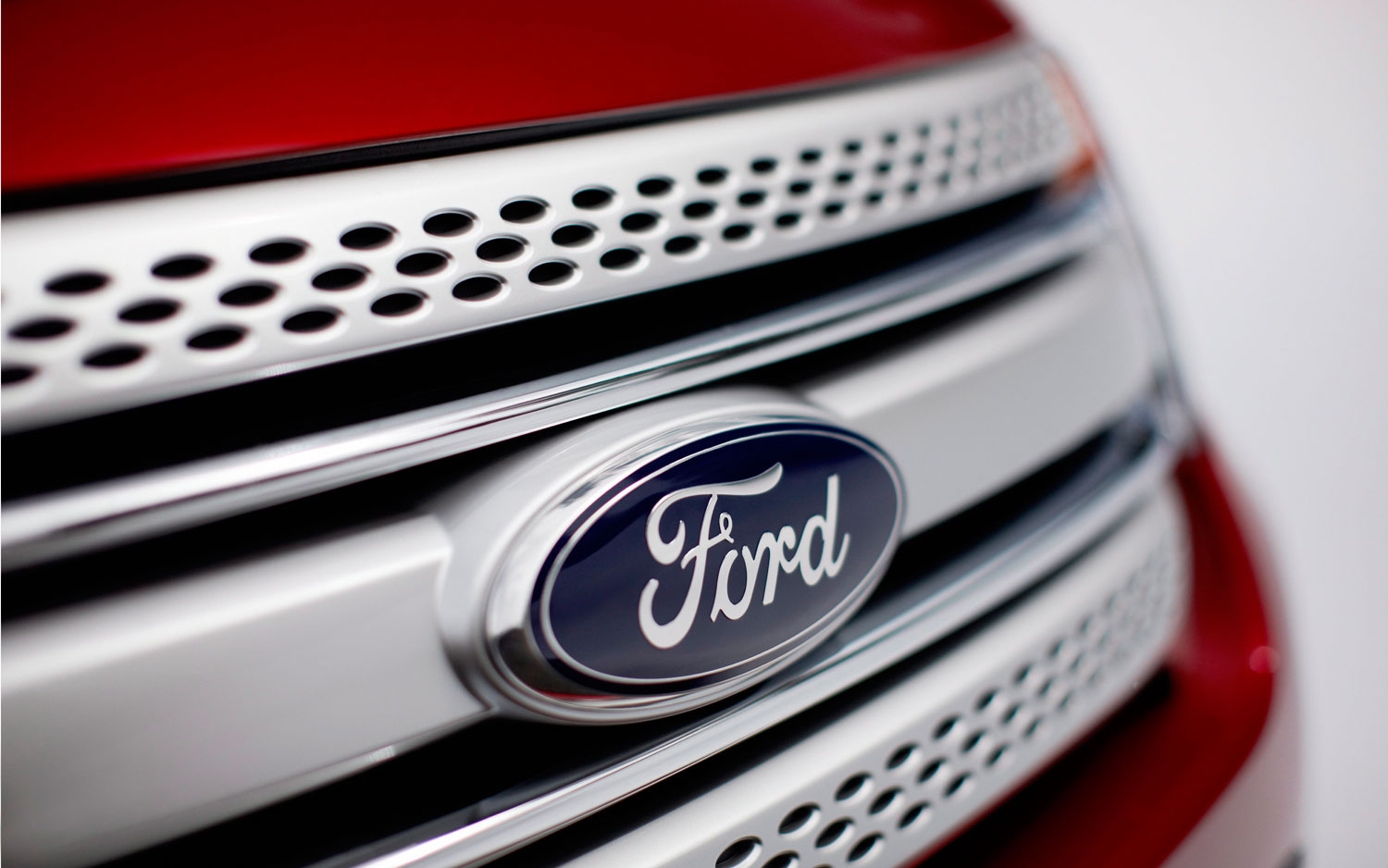 2011 Ford Explorer emblem