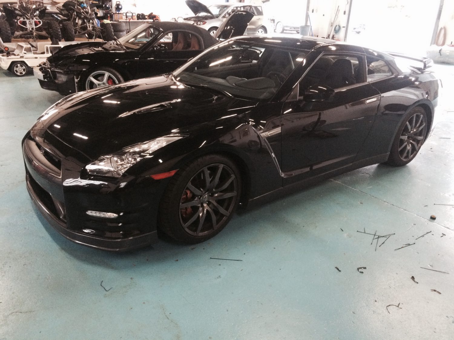 side view of a 2015 Nissan GT-R