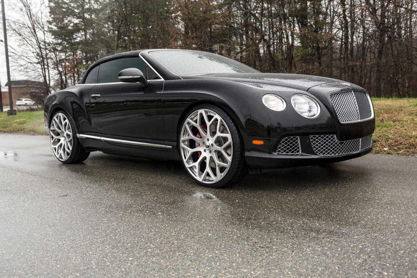 front sideview of a 2016 bentley continental