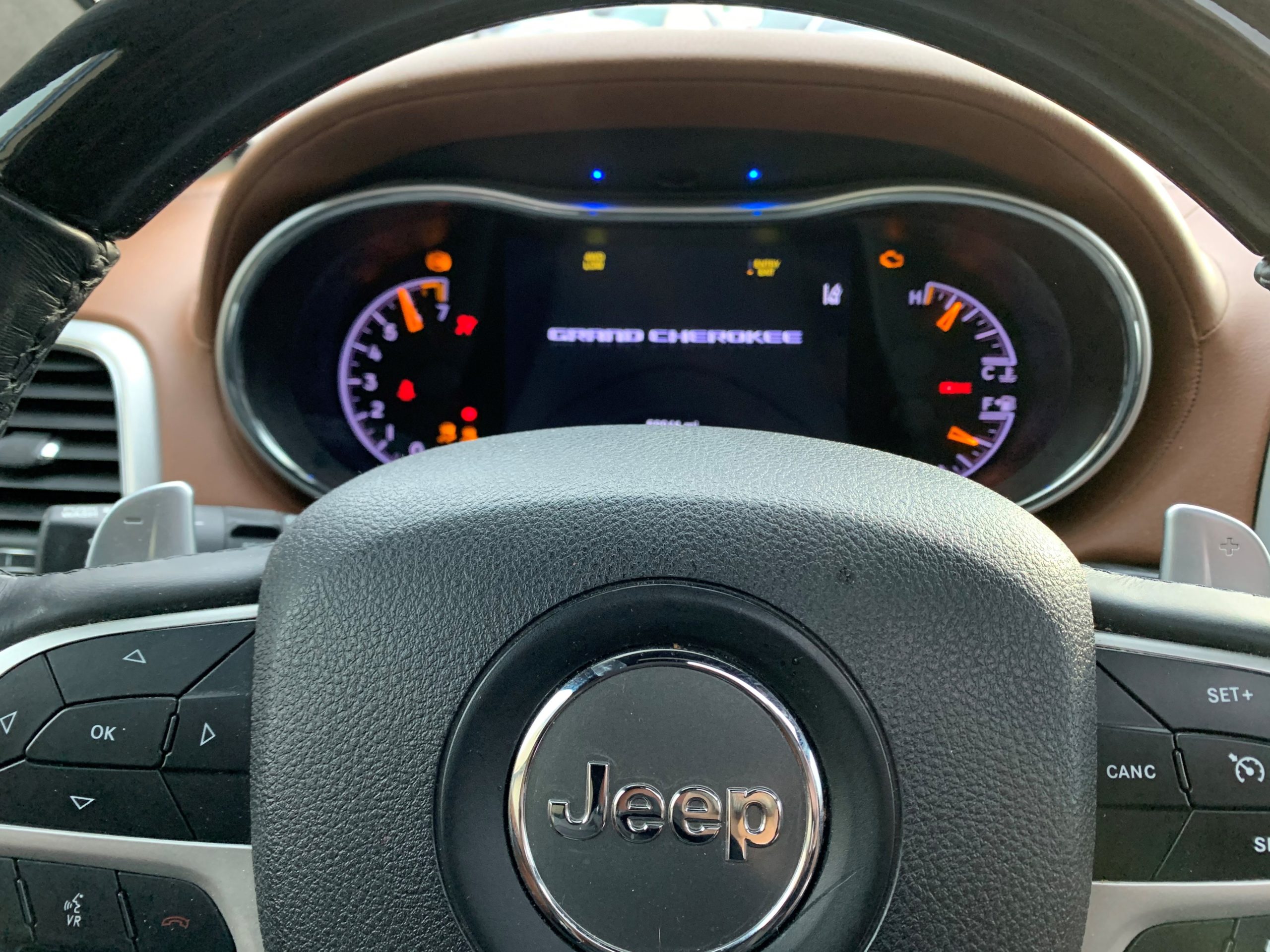 K40 Radar detector alert led's in a 2018 Jeep Grand Cherokee